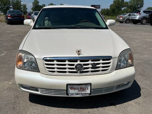 Used 2000 Cadillac De Ville DTS w/ Safety/Security Pkg image 3