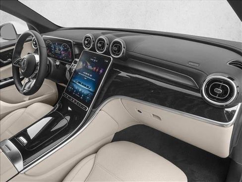 Used 2026 Mercedes-Benz GLC 300 image 11