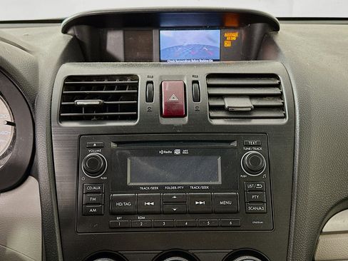 Used 2015 Subaru Forester 2.5i Limited image 16