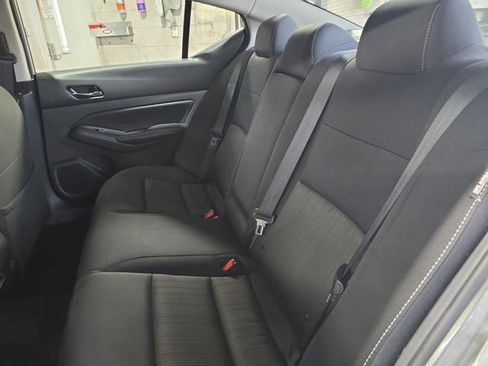 Used 2024 Nissan Altima 2.5 SV image 13