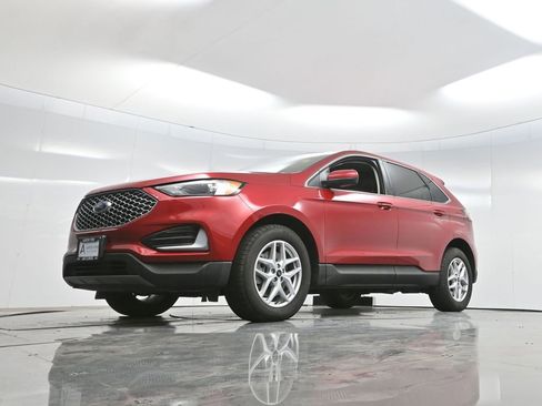 Used 2023 Ford Edge SEL image 50