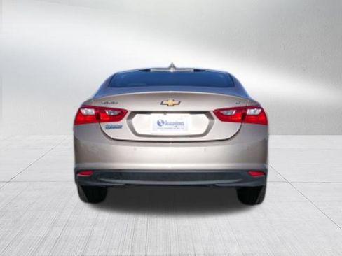 Used 2024 Chevrolet Malibu LT image 4