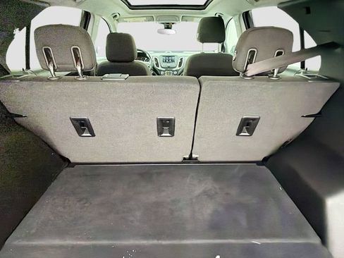 Used 2020 Chevrolet Equinox LT image 25