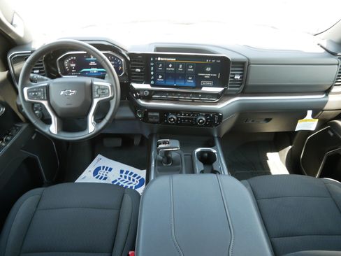 Used 2026 Chevrolet Silverado 1500 RST w/ All Star Edition Plus AWD/4WD image 5