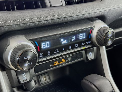 Used 2024 Toyota RAV4 XLE image 24