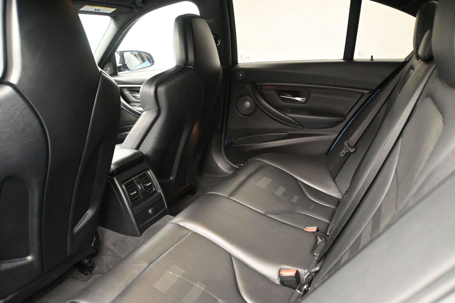Used 2018 BMW M3 RWD image 14
