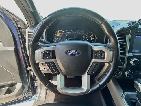 Used 2019 Ford F150 Platinum w/ Equipment Group 701A Luxury AWD/4WD image 38