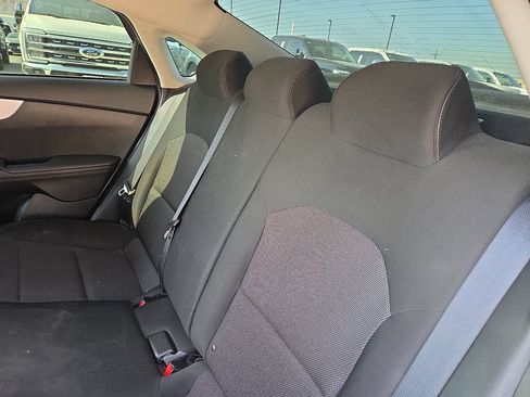 Used 2024 Kia Forte LXS w/ LXS Technology Package FWD image 19