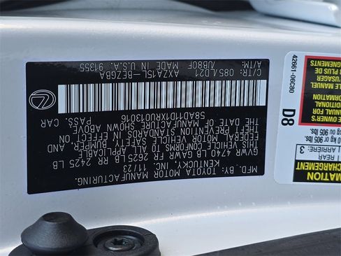 Used 2024 Lexus ES 250 w/ Premium Package image 35