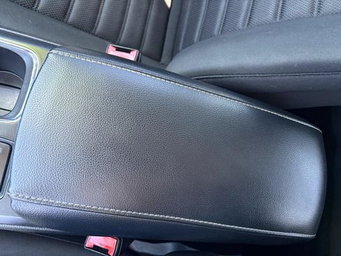 Used 2019 Ford Fusion SE FWD image 28