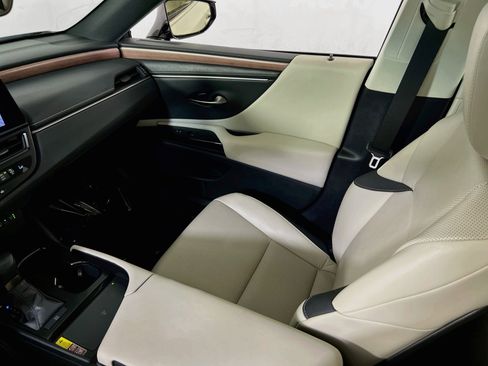 Used 2025 Lexus ES 350 w/ Premium Package FWD image 23