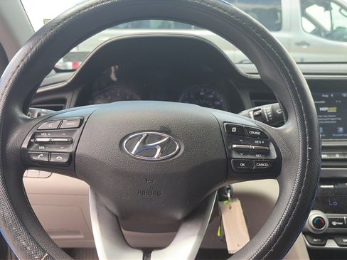 Used 2020 Hyundai Elantra SEL w/ Cargo Package (C1) FWD image 12