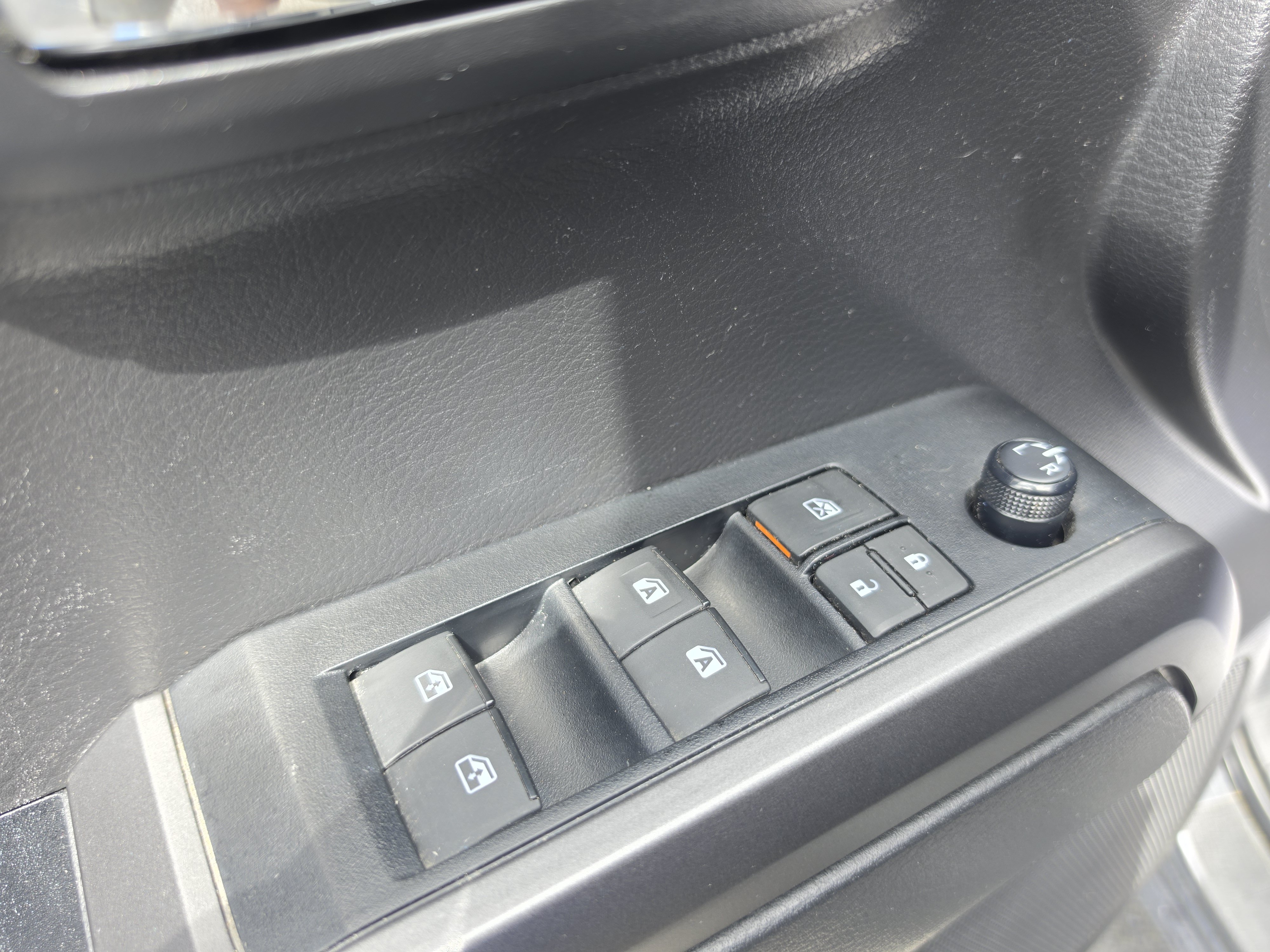 Used 2023 Toyota Tacoma TRD Off-Road AWD/4WD image 15
