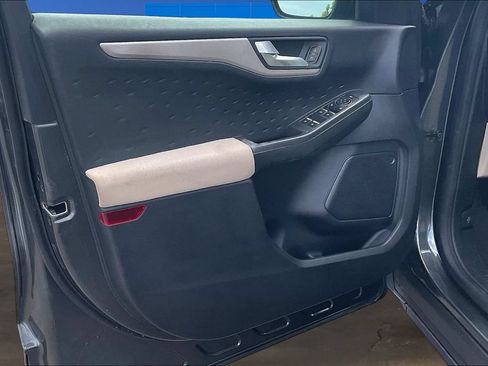 Used 2020 Ford Escape SE FWD image 20