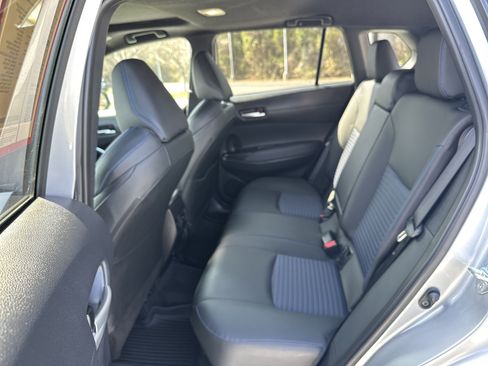 Certified 2025 Toyota Corolla Cross AWD Hybrid w/ Convenience Package image 31