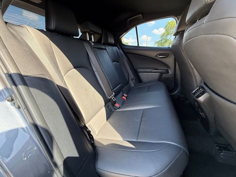 Used 2021 Lexus UX 250h w/ Premium Package image 16