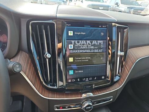 Used 2022 Volvo XC60 B5 Momentum w/ Climate Package image 13