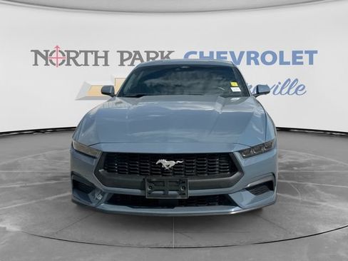 Used 2025 Ford Mustang Premium RWD image 8