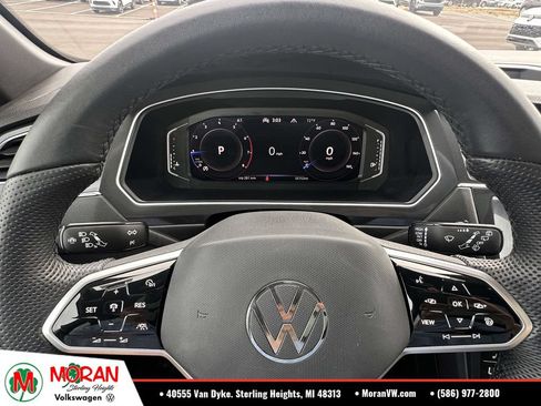 Used 2022 Volkswagen Tiguan SEL R-Line AWD/4WD image 22