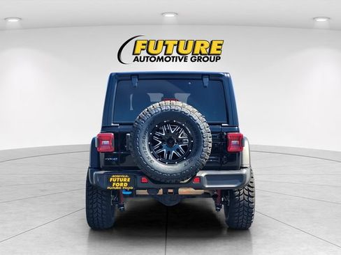 Used 2024 Jeep Wrangler Unlimited Rubicon 4xe AWD/4WD image 5