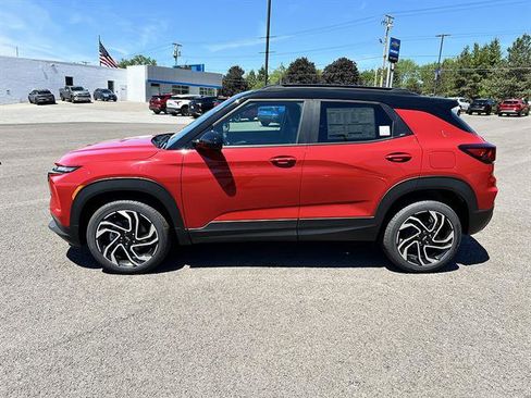 New 2026 Chevrolet TrailBlazer RS w/ LPO, Trailering Package AWD/4WD image 2