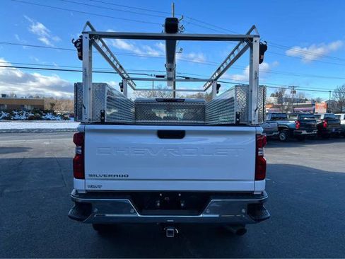 Used 2025 Chevrolet Silverado 2500 W/T w/ WT/CX Safety Package image 10