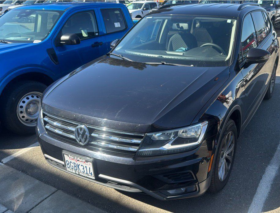 Used 2018 Volkswagen Tiguan S FWD image 1