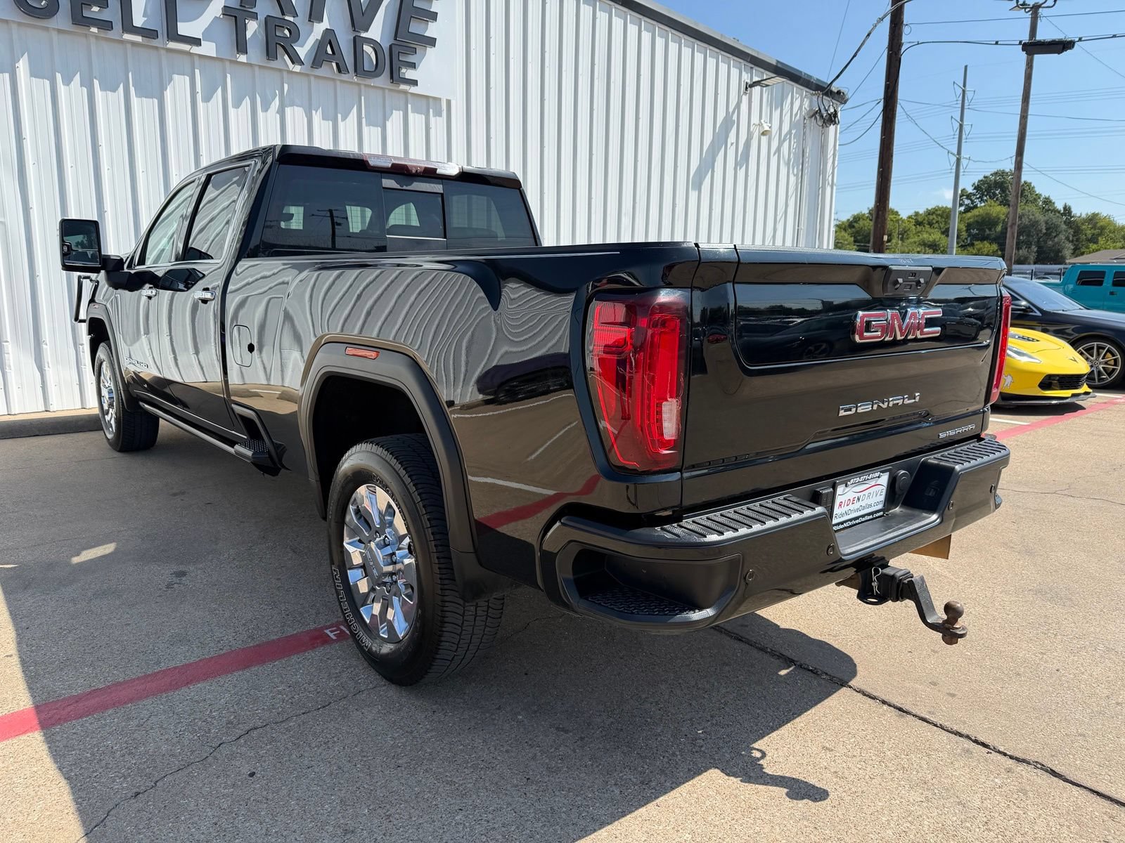 Used 2021 GMC Sierra 2500 Denali w/ Denali Ultimate Package AWD/4WD image 4