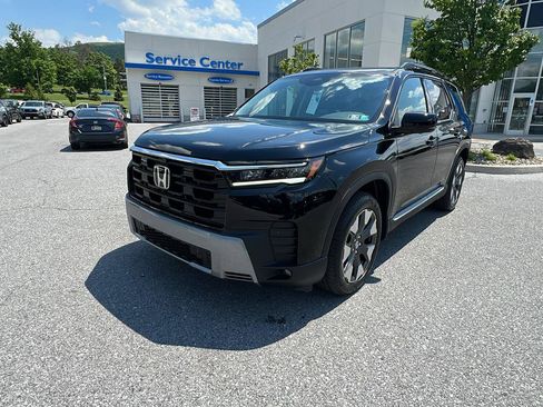 New 2026 Honda Pilot Touring image 8