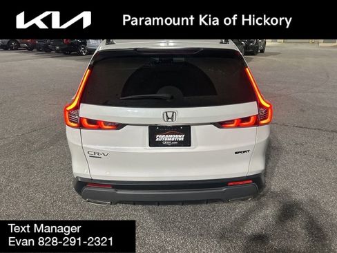 Used 2025 Honda CR-V Sport image 6