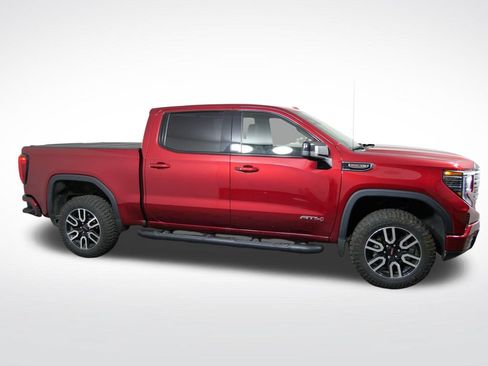 Used 2024 GMC Sierra 1500 AT4 w/ Technology Package AWD/4WD image 2