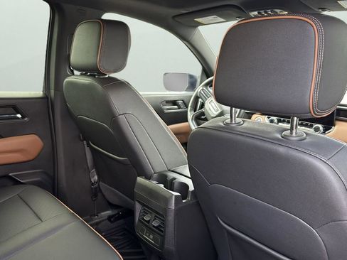 Used 2023 GMC Canyon AT4 w/ AT4 Premium Package image 27