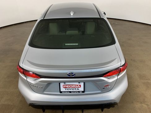 Used 2025 Toyota Corolla SE FWD image 11