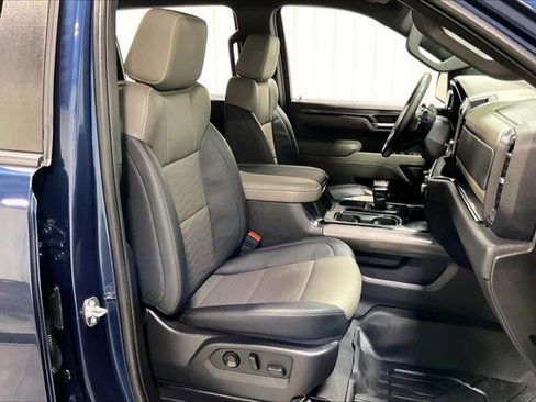 Used 2023 Chevrolet Silverado 1500 ZR2 image 7