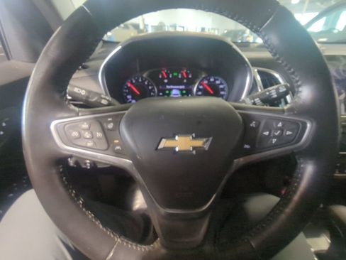 Certified 2022 Chevrolet Equinox LT image 2