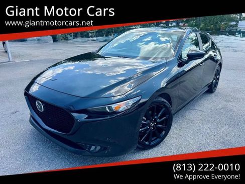 Used 2024 MAZDA MAZDA3 s FWD image 1