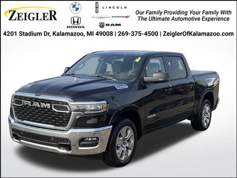 Used 2025 RAM 1500 Big Horn AWD/4WD image 1