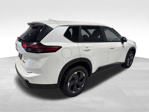 Used 2024 Nissan Rogue SV AWD/4WD image 46