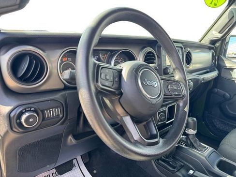 Certified 2021 Jeep Wrangler Sport AWD/4WD image 11