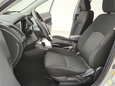 Used 2021 Mitsubishi Outlander Sport LE image 17