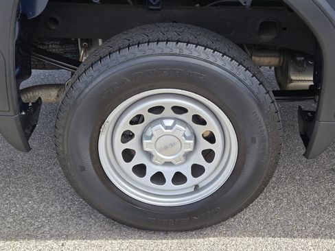 Used 2022 GMC Sierra 1500 Pro RWD image 9