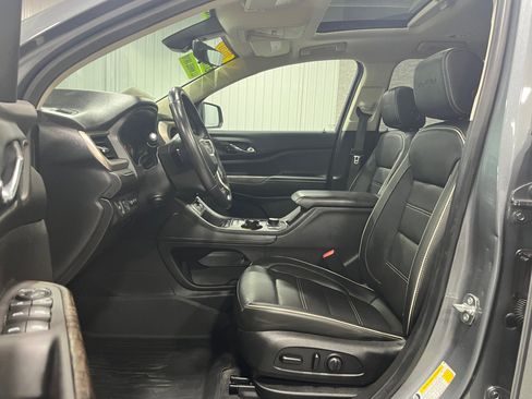 Certified 2020 GMC Acadia Denali w/ Technology Package image 11