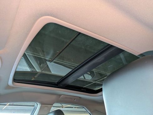 Used 2010 Cadillac CTS Luxury image 16