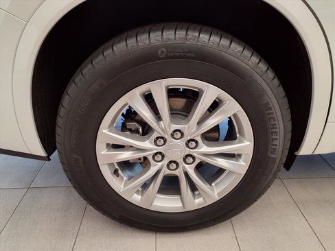 Used 2025 Cadillac XT6 Luxury image 22