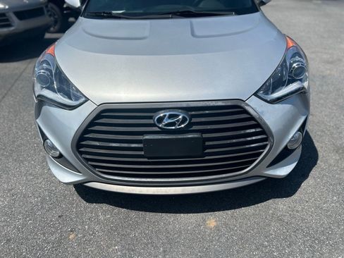 Used 2016 Hyundai Veloster Turbo FWD image 4