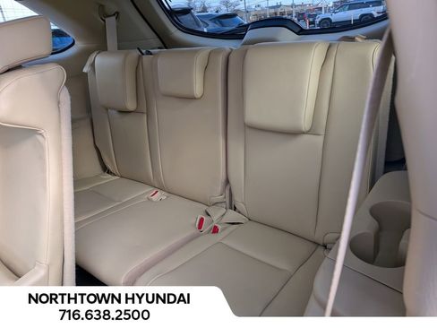 Used 2019 Toyota Highlander XLE image 37