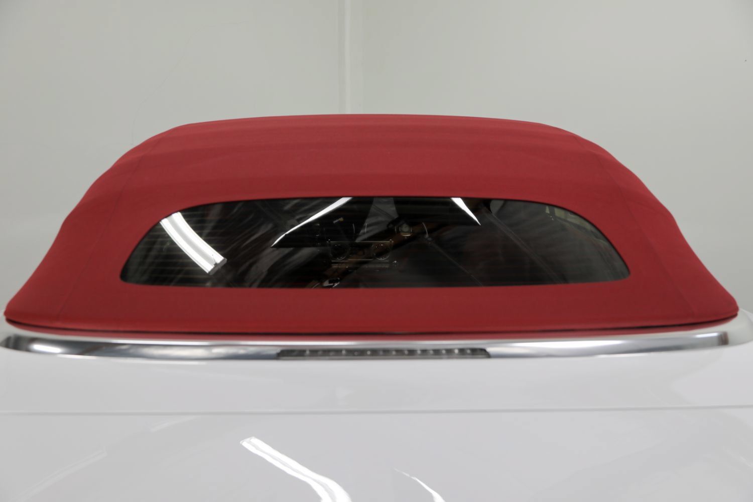 Used 2018 Rolls-Royce Dawn RWD image 29
