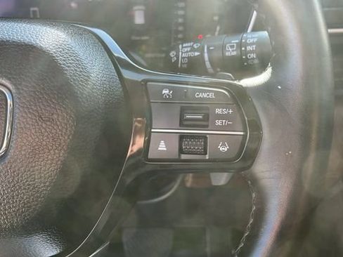 Used 2025 Honda Pilot Elite image 10