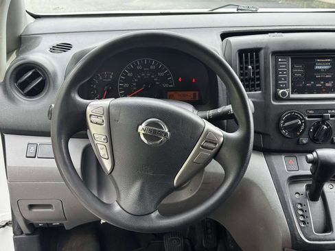 Used 2020 Nissan NV200 S w/ Back Door Glass Package FWD image 12