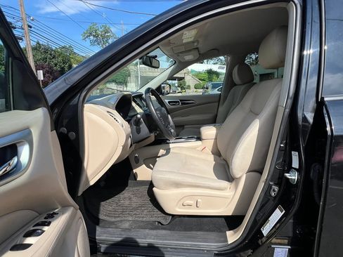 Used 2018 Nissan Pathfinder SV FWD image 28